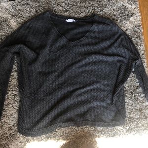 URBAN OUTFITTERS LONG SLEEVE